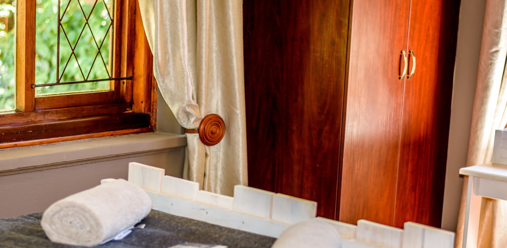 86 On Langenhoven Bed & Breakfast Oudtshoorn Eksteriør bilde